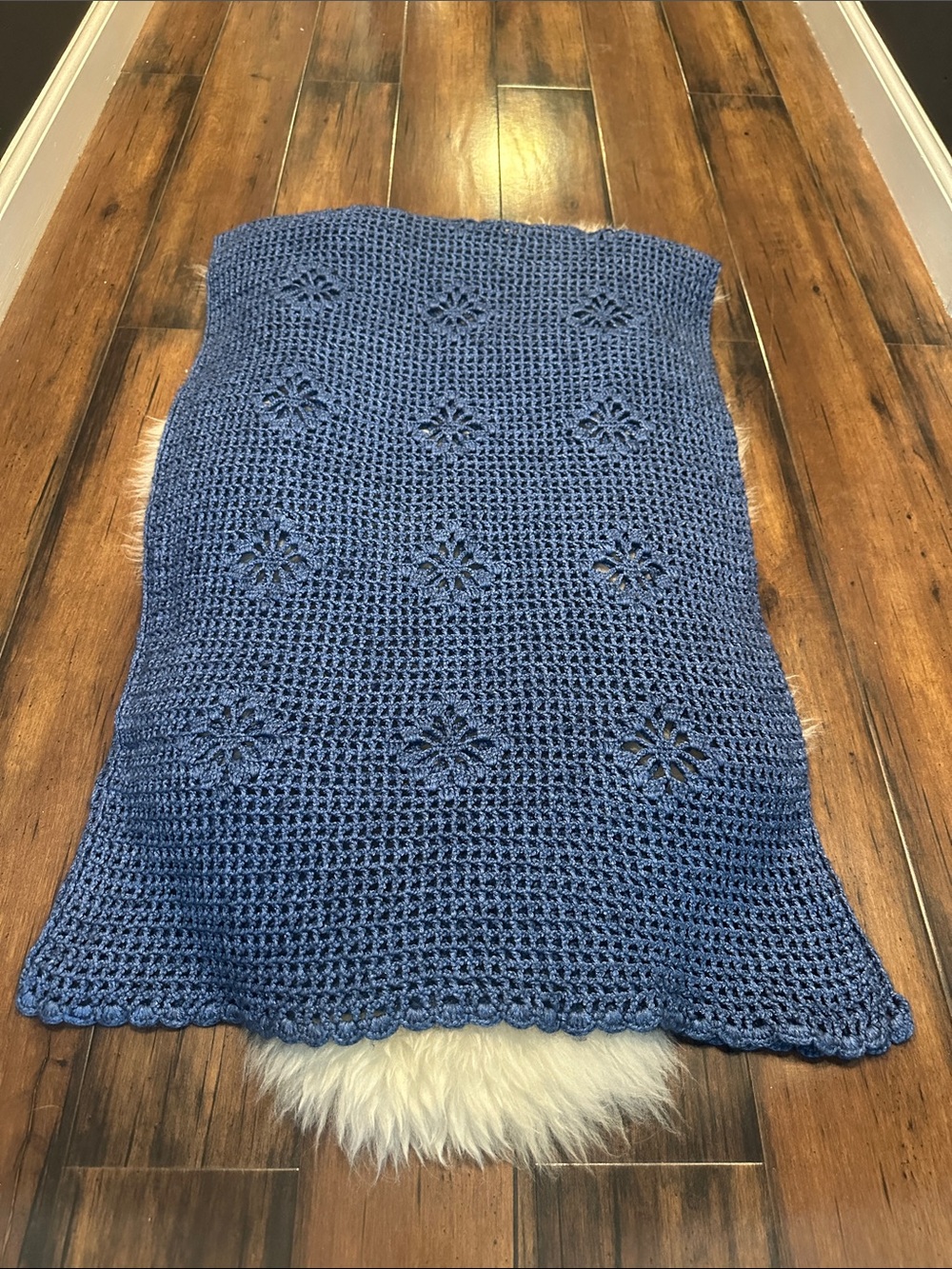 Handmade crochet wrap - Picture 3 of 6